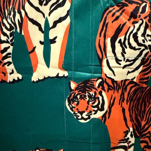 Dressed in LALA Green Tiger Top - Picture 11 of 13